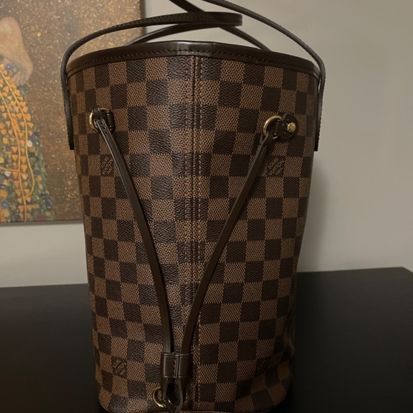 Louis Vuitton Neverfull MM Rose Ballerine - Picture 3 of 16